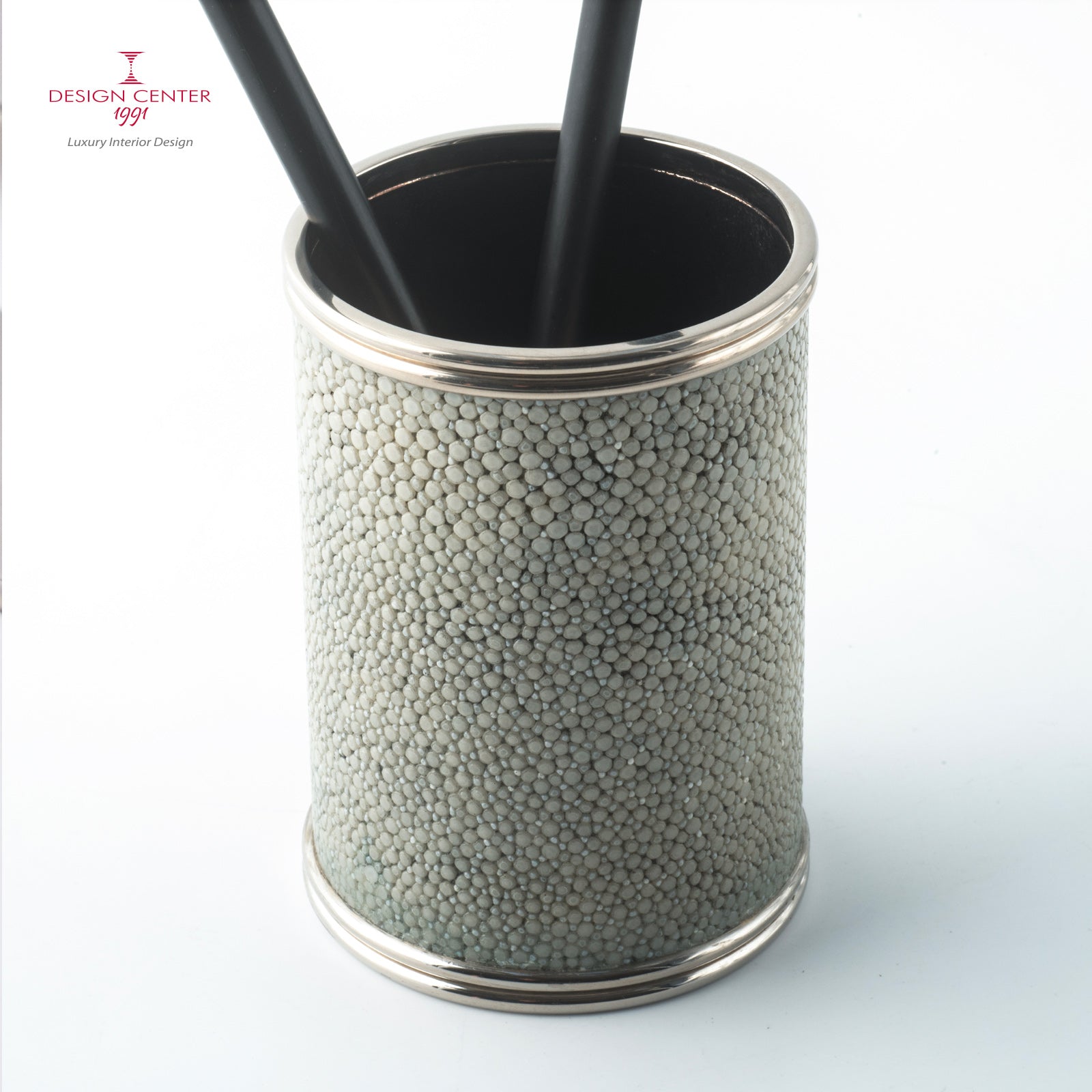 Portapenne in pelle shagreen salvia chiaro - Eleganza e Design Esclusivo