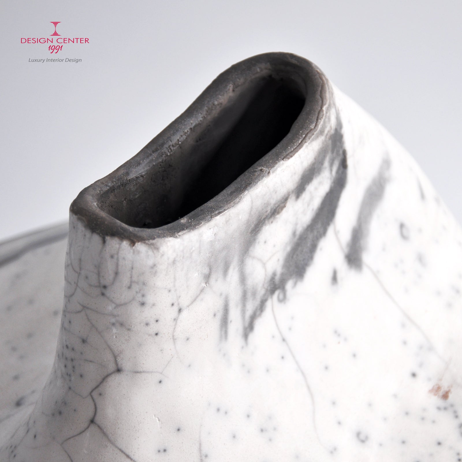 CARLOTTA - Vaso scultura in ceramica raku - Pezzo unico di Nino Basso