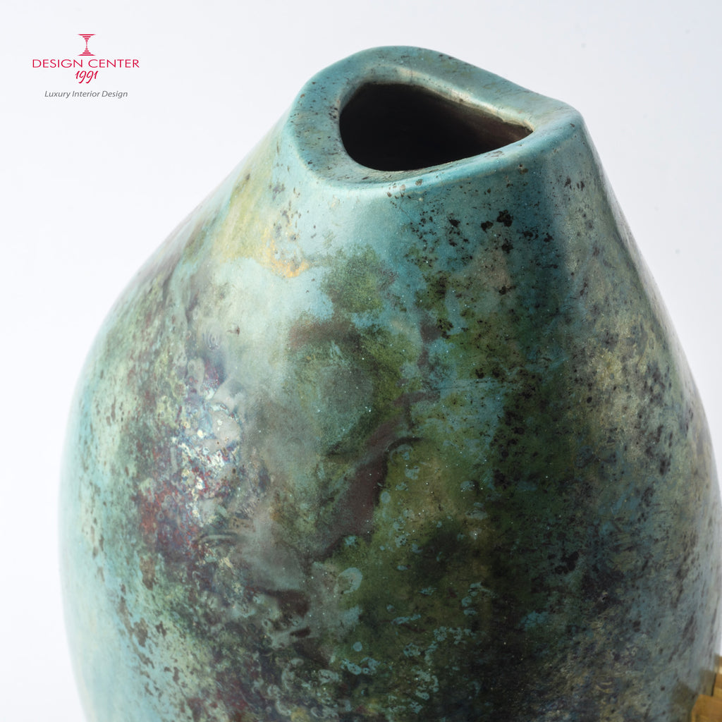 CONCERTO IN ORO - Vaso scultura in ceramica Raku e mosaico dorato - Pezzo unico di Nino Basso