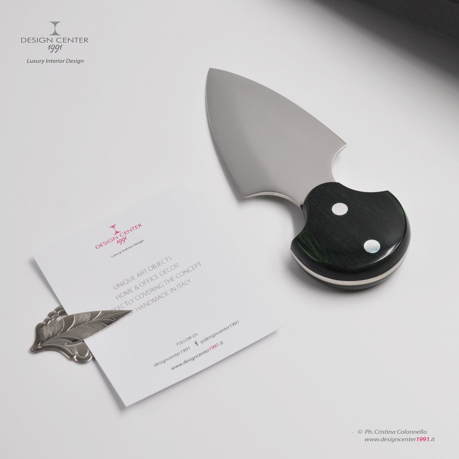DAMASCO - Coltello per formaggio con lama a scudo - Design funzionale