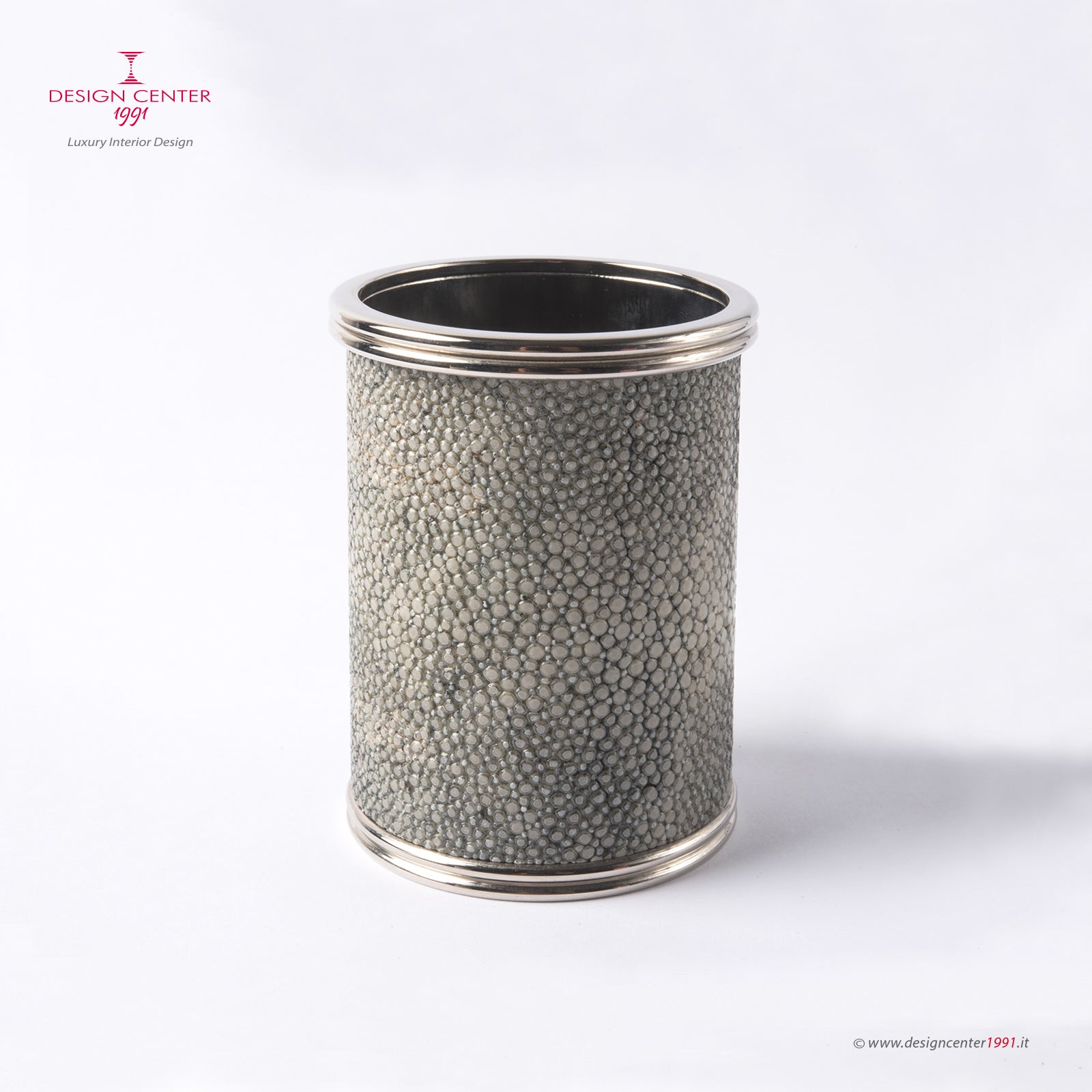 Portapenne in pelle shagreen salvia scuro - Design elegante di Nino Basso
