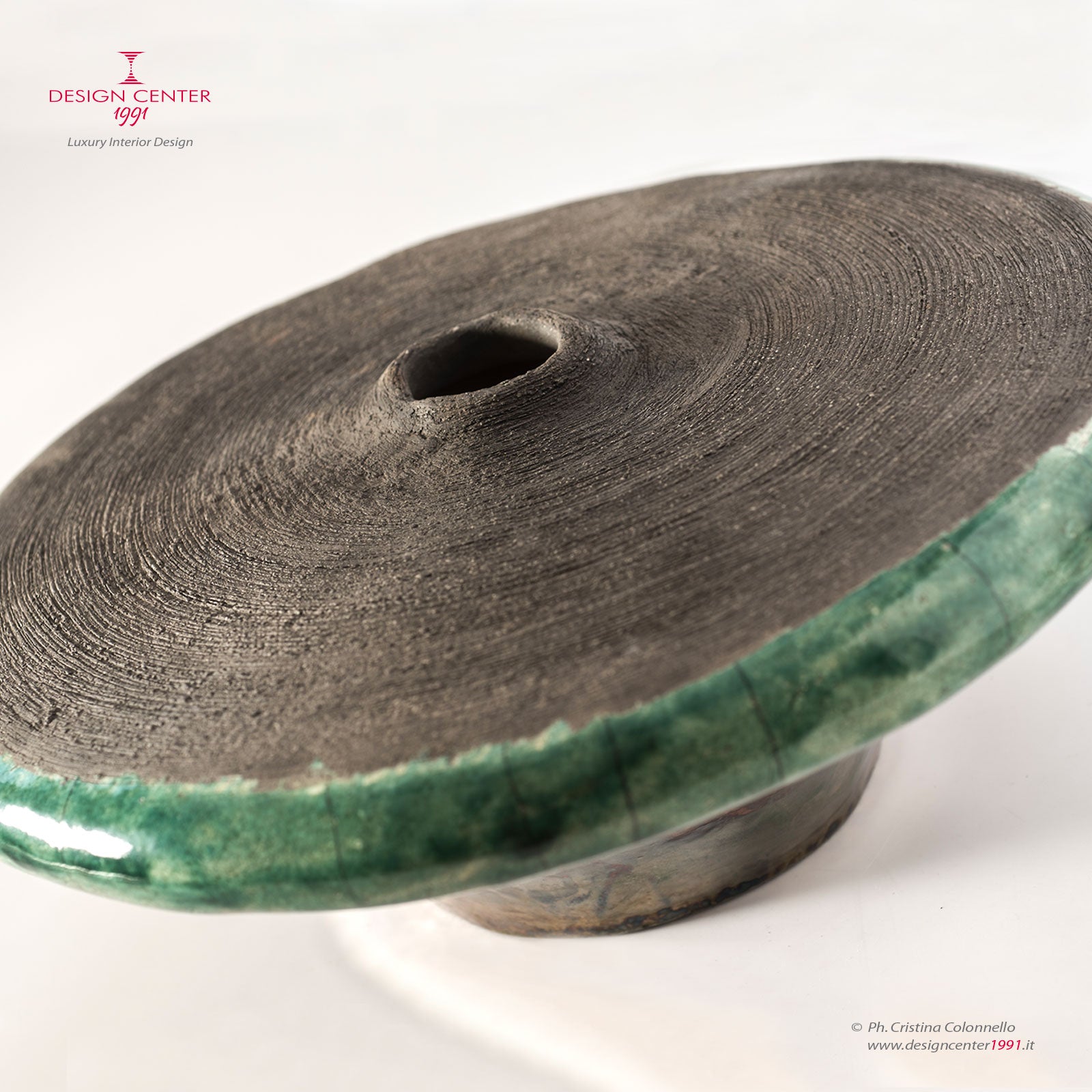INTORNO AL CERCHIO - vaso scultoreo in ceramica Raku - Pezzo unico di  Nino Basso